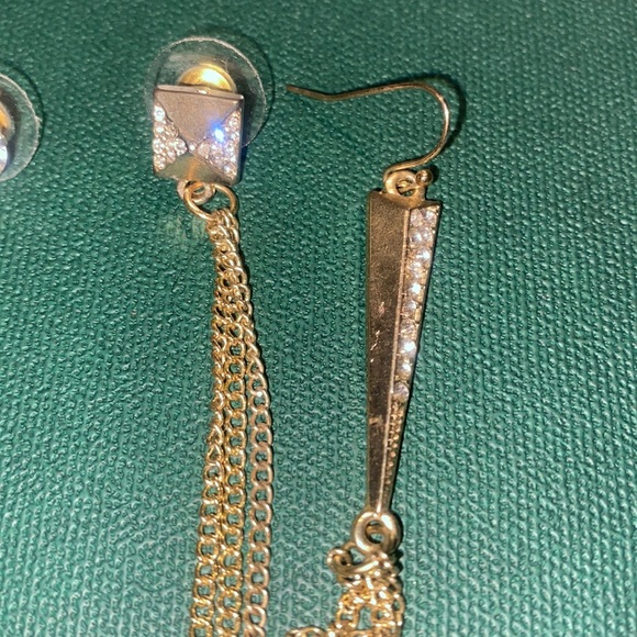 3 piece earring set gold tone - Picture 4 of 6